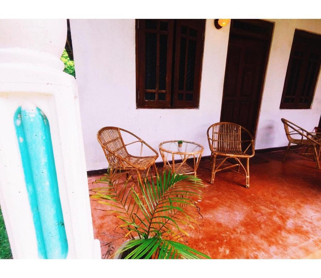 Lotus Surf House Otel Midigama East Oda fotoğraf
