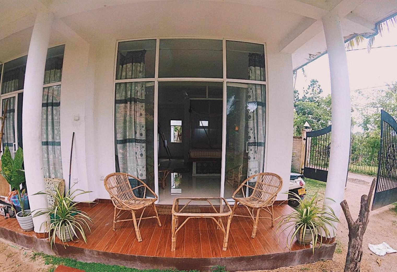 Lotus Surf House Otel Midigama East Oda fotoğraf