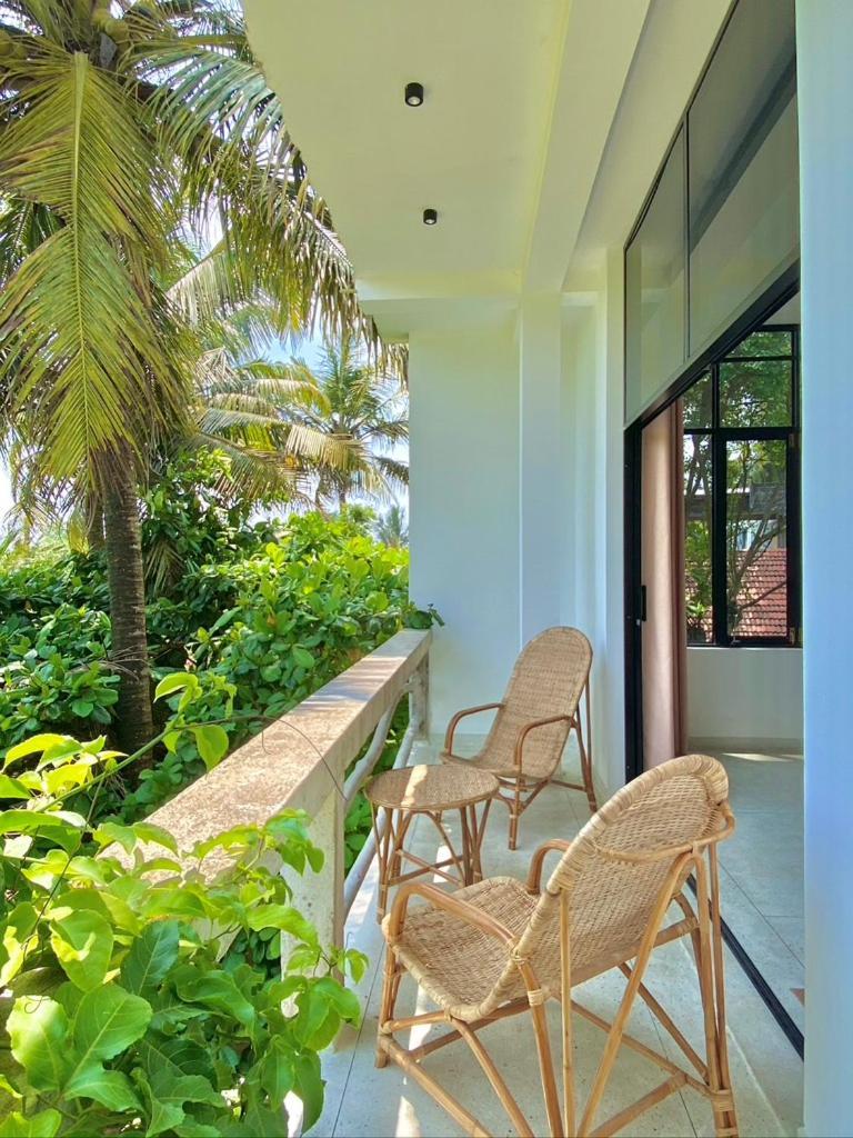 Lotus Surf House Otel Midigama East Dış mekan fotoğraf